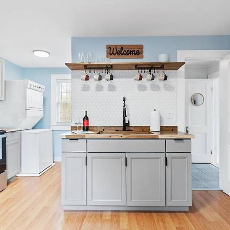 Boho Bungalow - Steps From Historic Downtown Apex Esterno foto