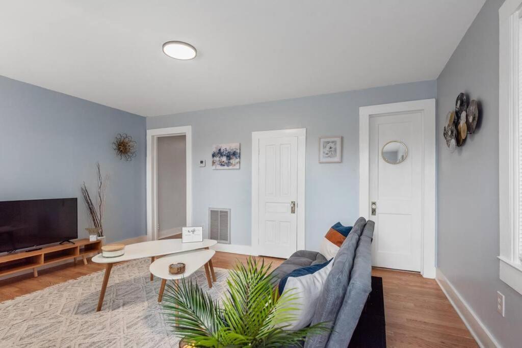 Boho Bungalow - Steps From Historic Downtown Apex Esterno foto
