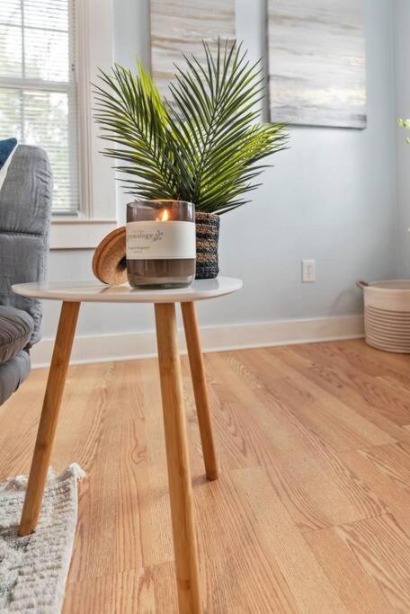 Boho Bungalow - Steps From Historic Downtown Apex Esterno foto